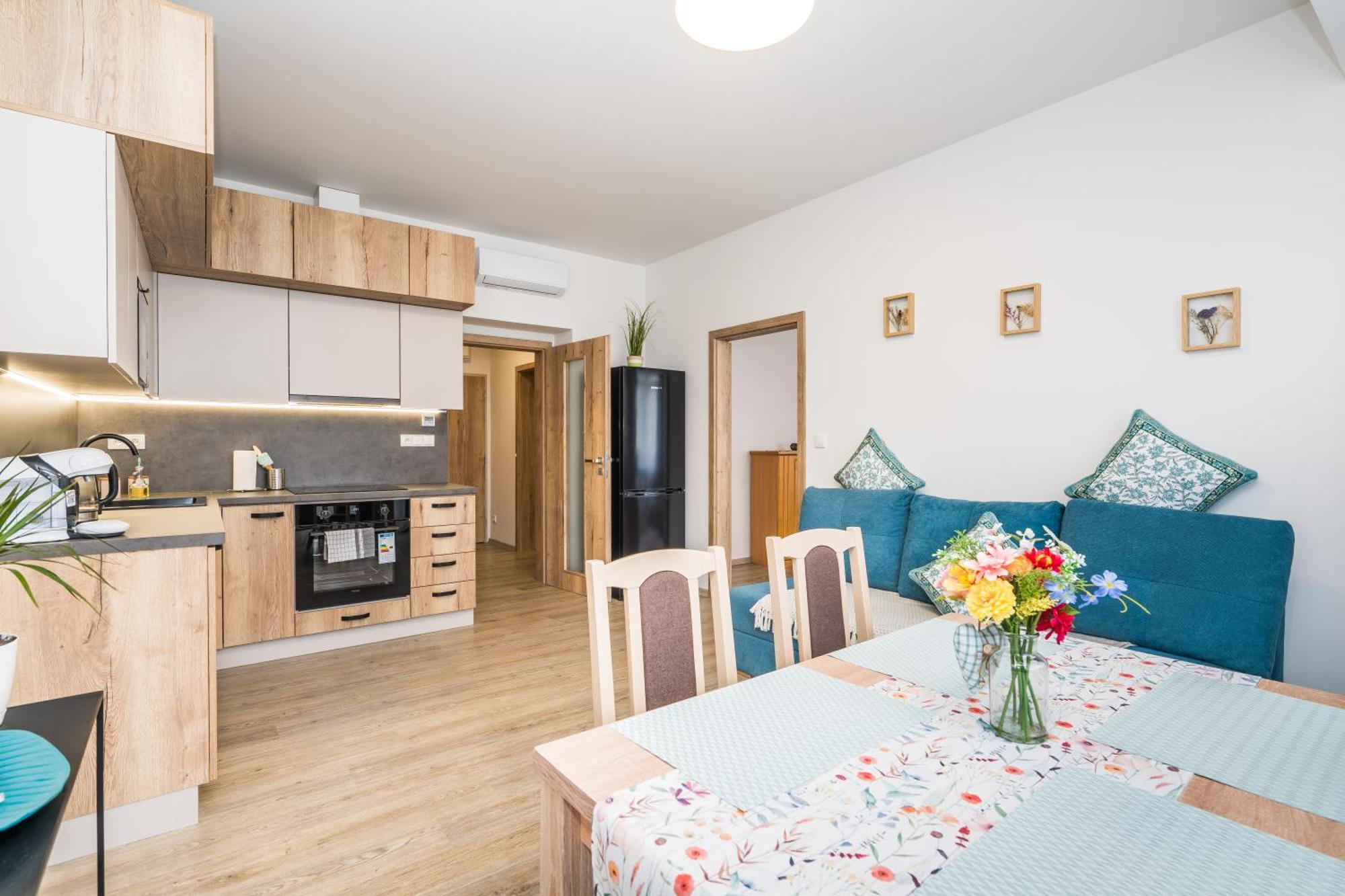 Perla Hradce 202 Apartment Hradec Kralove Exterior photo